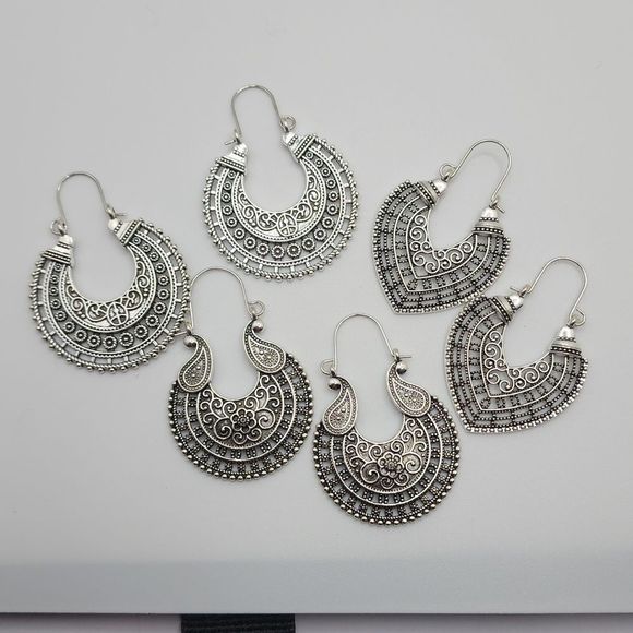 Free w bundle 3 pairs earrings - Picture 1 of 4